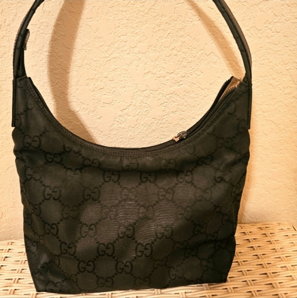 ❗️Authentic Gucci Shoulder Bag